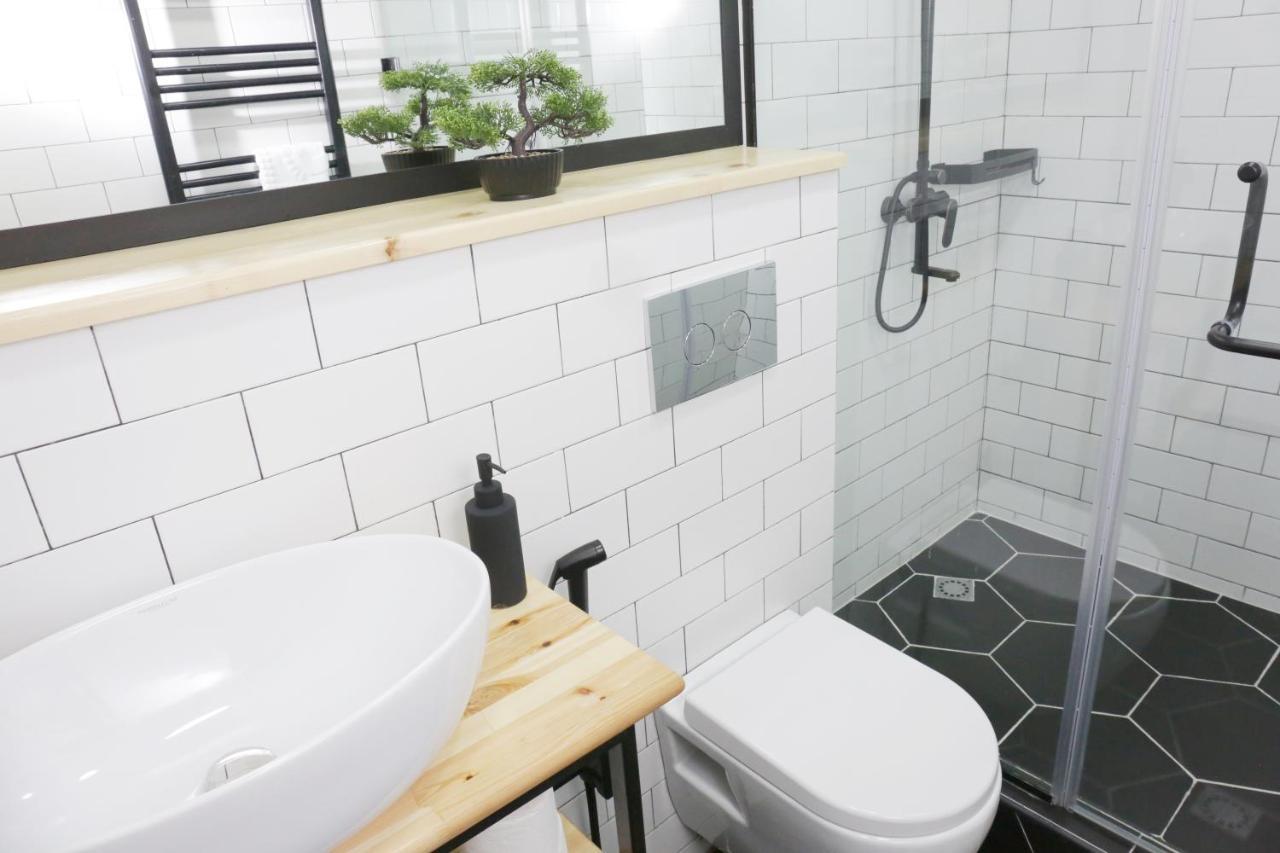 Cibola Boutique - C Apartment Tbilisi Bagian luar foto